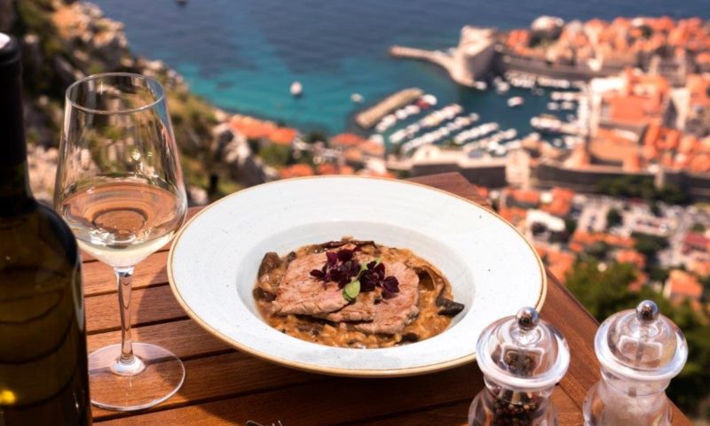 Restaurant & Bar Panorama