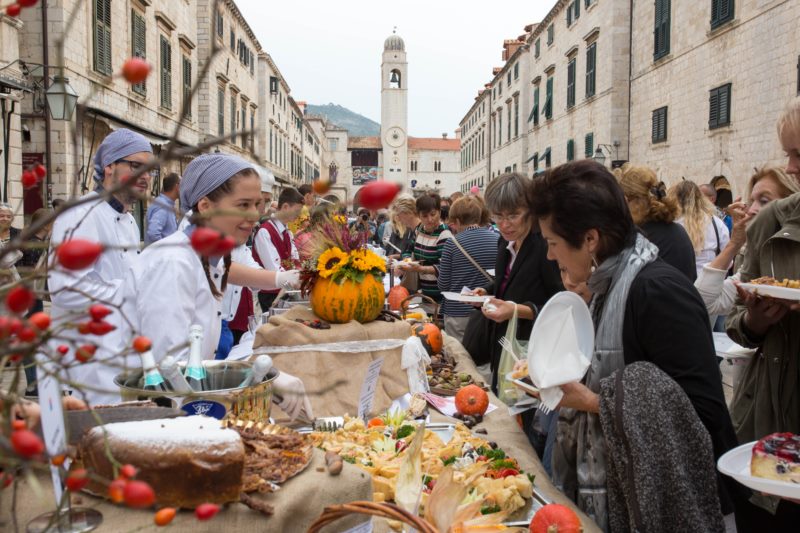 Dubrovnik table