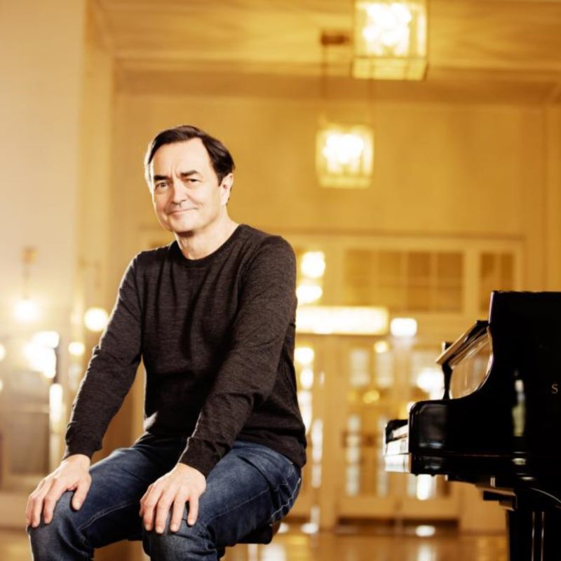Pierre-Laurent Aimard, piano