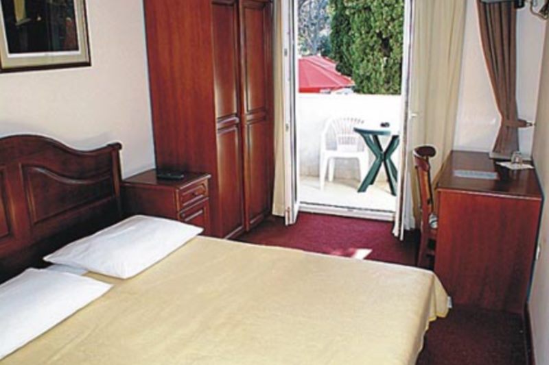 Hotel Dubrovnik 3*