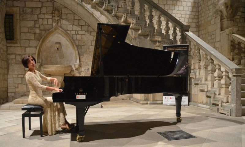 NAIRA ASATRYAN, PIANO – CHARITY CONCERT