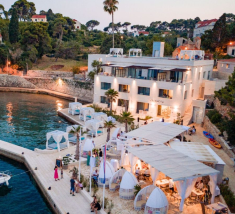 KALAMOTA BEACH HOUSE 4*
