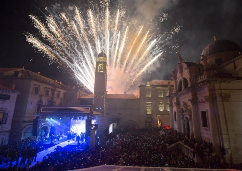 DOČEK NOVE 2019. GODINE
