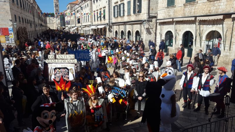 Pet tisuća sudionika na Dubrovačkom karnevalu 2019.