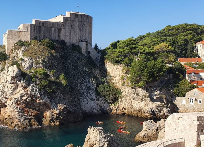 Explore the walls of Dubrovnik and the secrets of the island of Lokrum in a sea adventure by kayak
