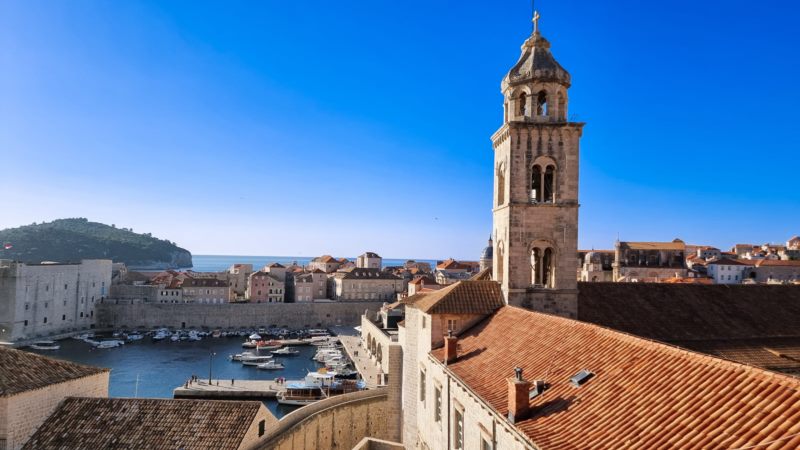 Free themed tours during the winter months