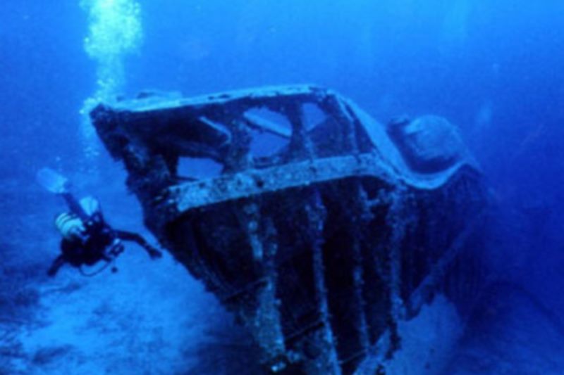 Exploradores submarinos Navis